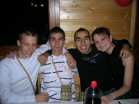 Avec les garçons